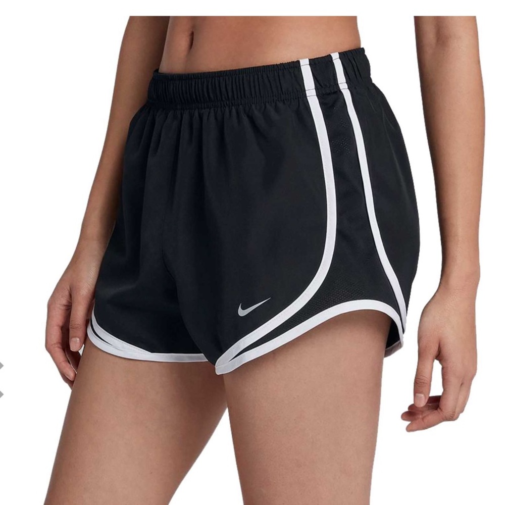 Nike women’s running shorts